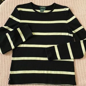 CLOSET CLEAR OUT $15 LAUREN Sweater